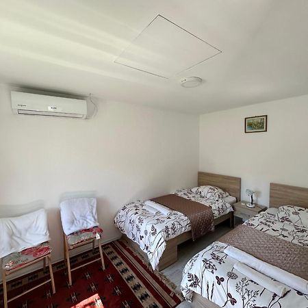 Garden Guesthouse Gjakova المظهر الخارجي الصورة