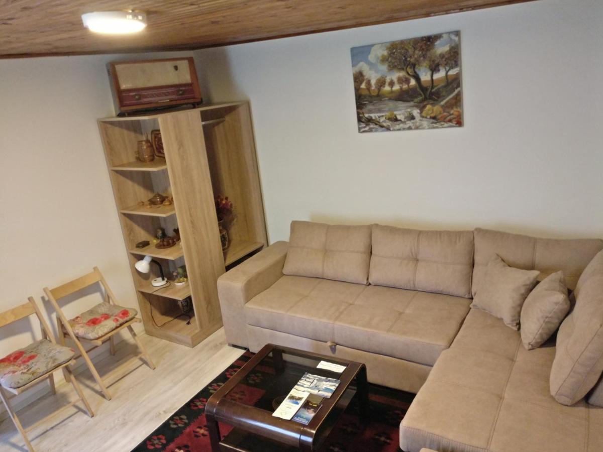 Garden Guesthouse Gjakova المظهر الخارجي الصورة