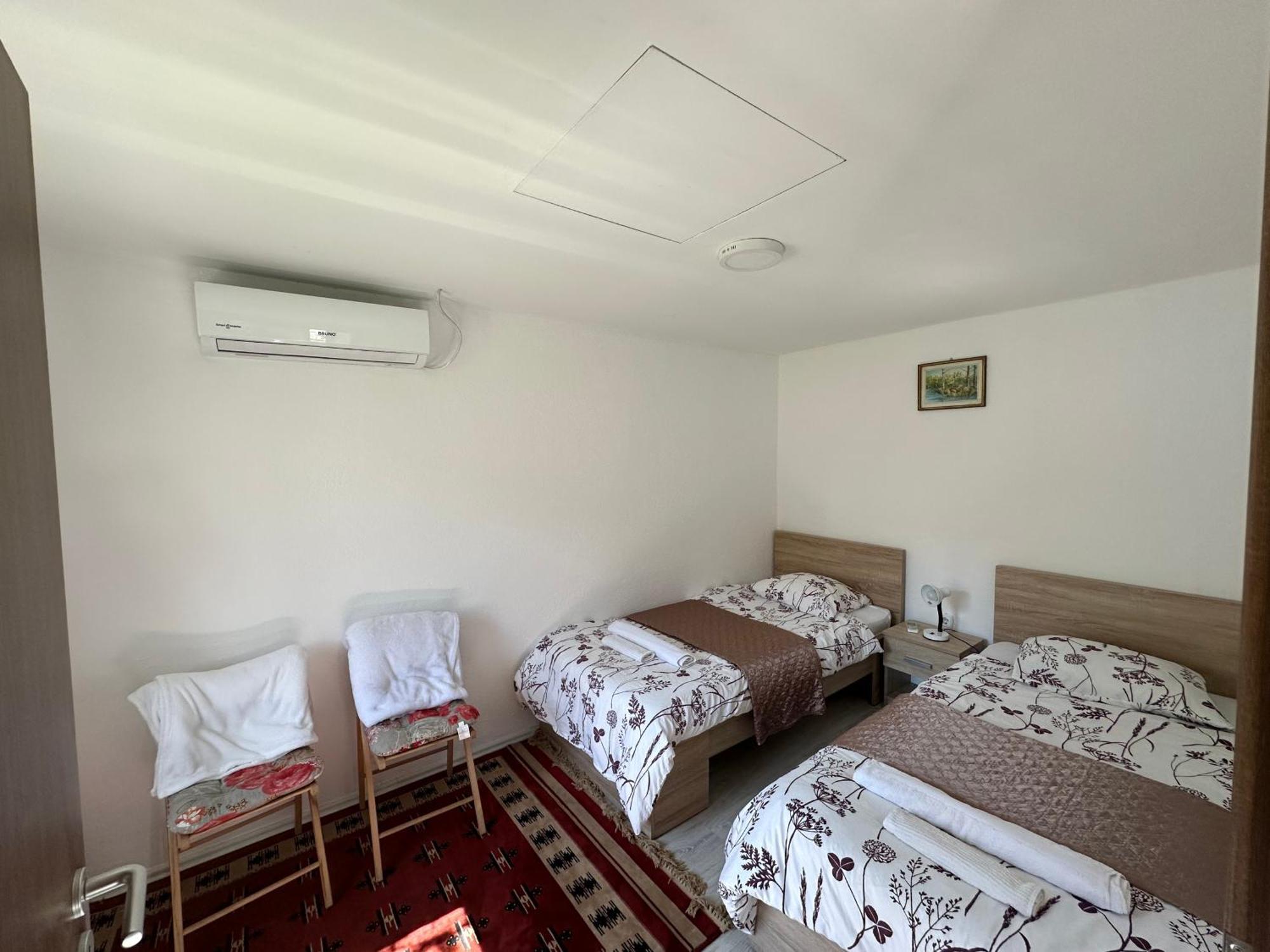 Garden Guesthouse Gjakova المظهر الخارجي الصورة