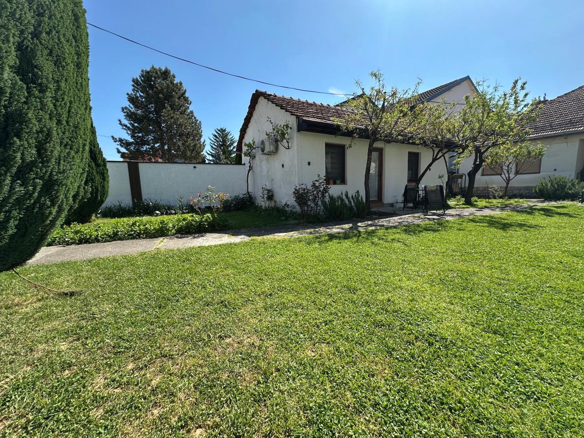 Garden Guesthouse Gjakova المظهر الخارجي الصورة